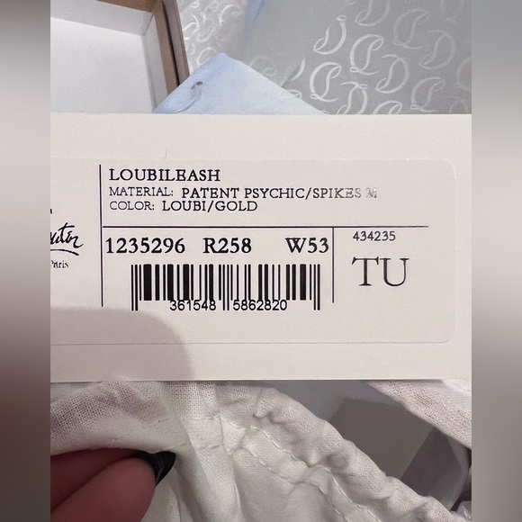 Christian Louboutin Small LoubiCollar LoubiLeash Psychic Patent RED Gold Spikes - Picture 10 of 12